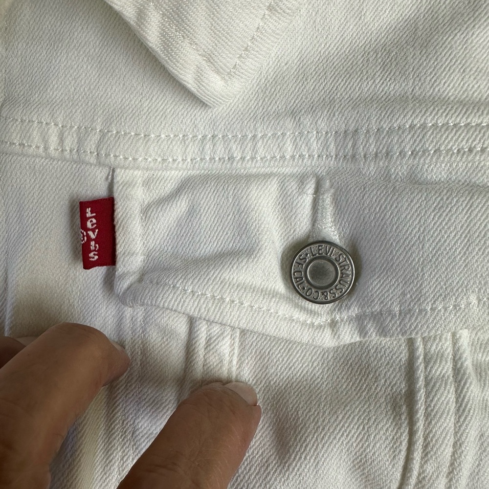 Levi Denim Jean Jacket - Picture 10 of 12